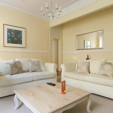 Downtown Deluxe | Rentexperience Apartment Lissabon